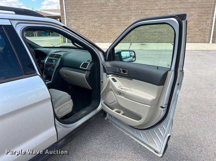 image for item EK8327 2012 Ford Explorer SUV