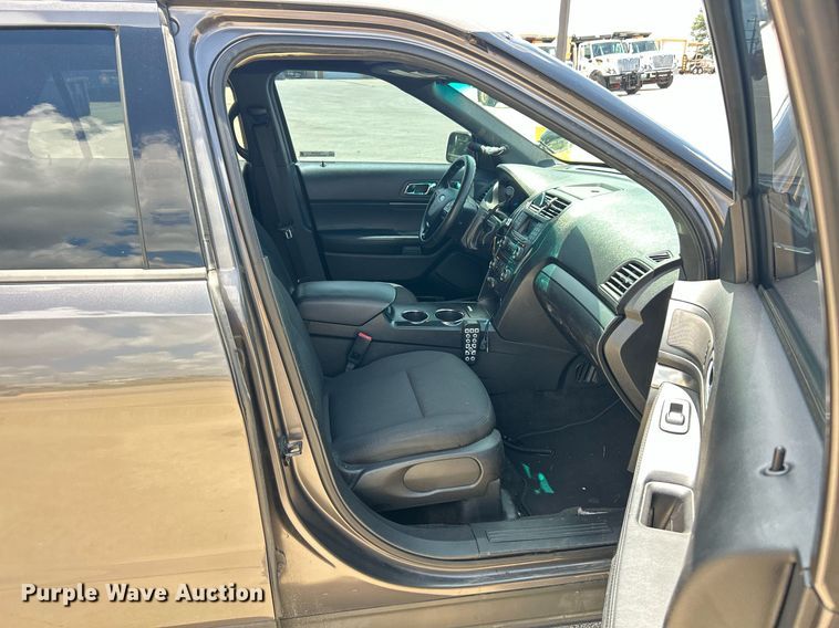 image for item EK8330 2017 Ford Explorer Police Interceptor SUV