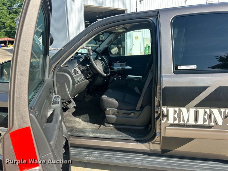 image for item EK8340 2014 Chevrolet Tahoe Police  SUV