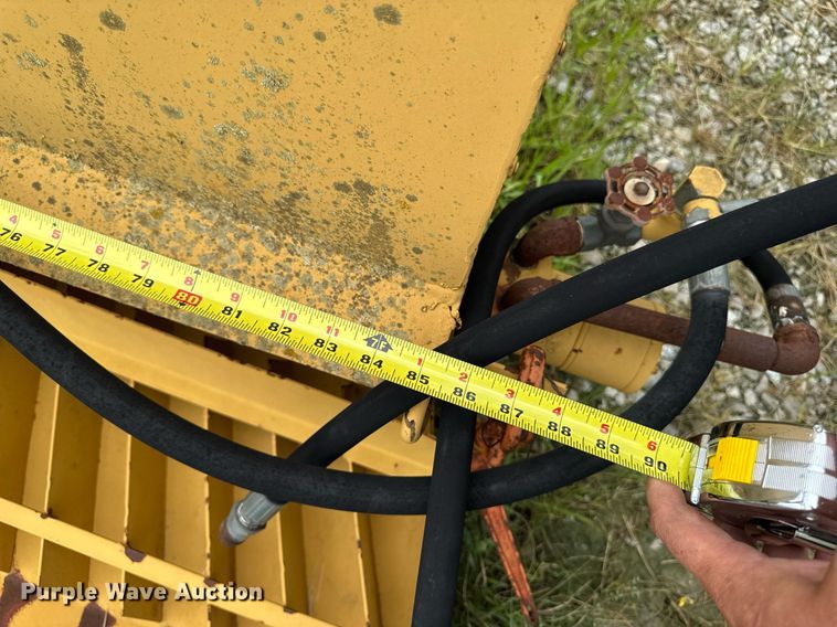 image for item EM2161 End gate spreader