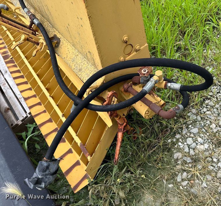 image for item EM2161 End gate spreader