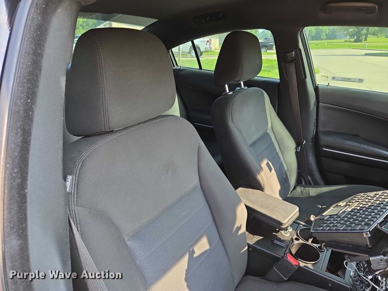 image for item EM7474 2021 Dodge Charger Police 