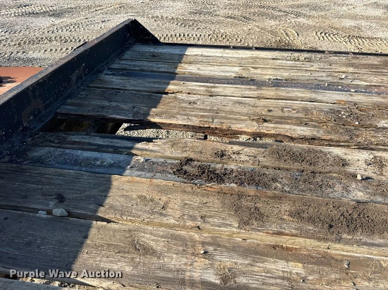 image for item EN4567 1994 Interstate 40DLA equipment trailer