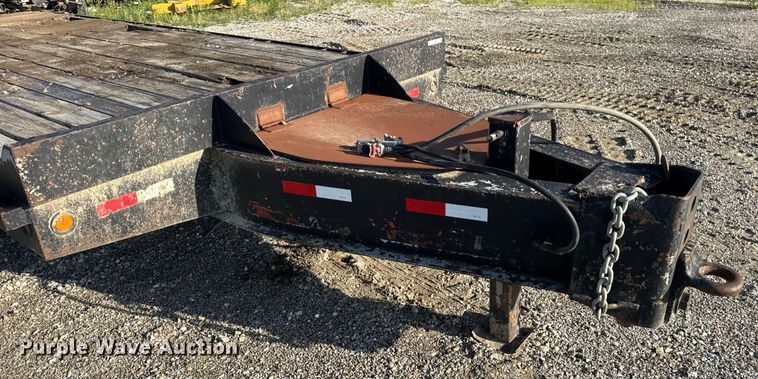 image for item EN4567 1994 Interstate 40DLA equipment trailer