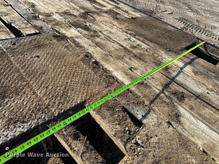 image for item EN4567 1994 Interstate 40DLA equipment trailer