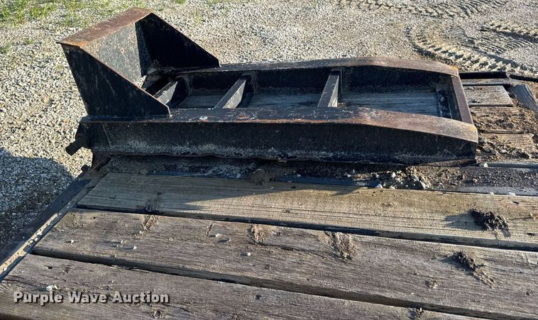 image for item EN4567 1994 Interstate 40DLA equipment trailer