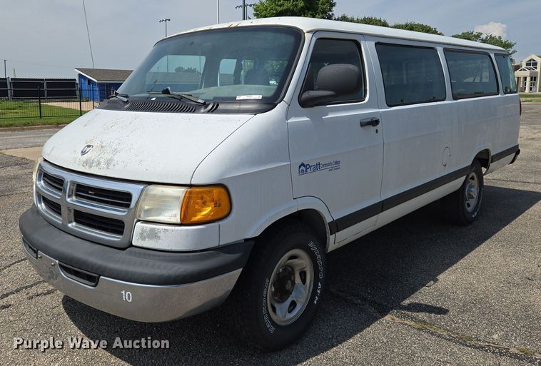 image for item EN8076 1998 Dodge Ram Wagon 3500 van