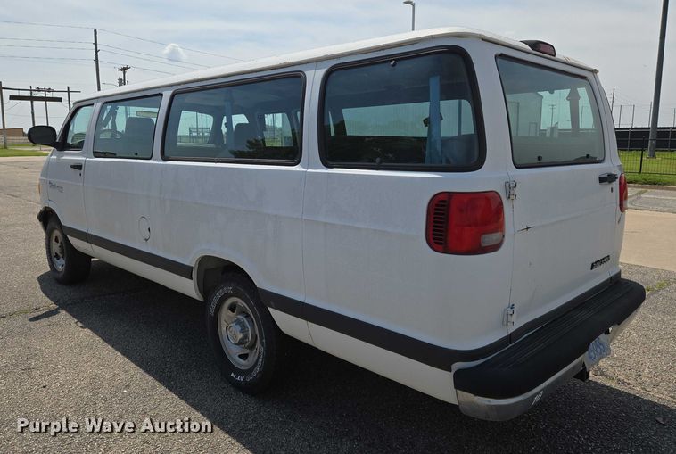 image for item EN8076 1998 Dodge Ram Wagon 3500 van