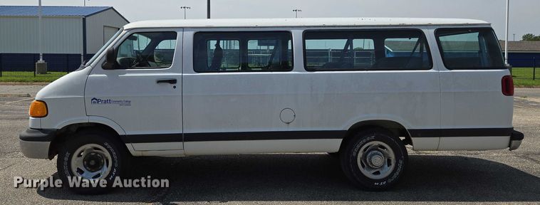 image for item EN8076 1998 Dodge Ram Wagon 3500 van