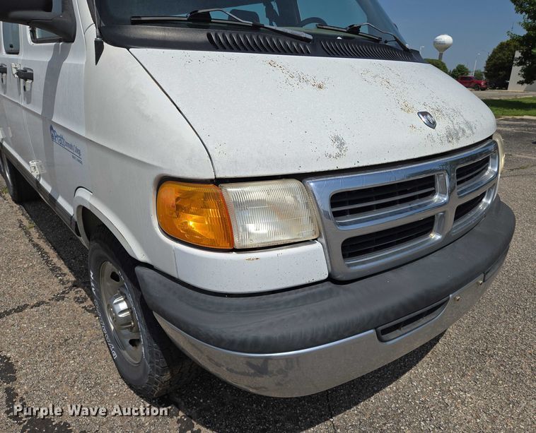 image for item EN8076 1998 Dodge Ram Wagon 3500 van