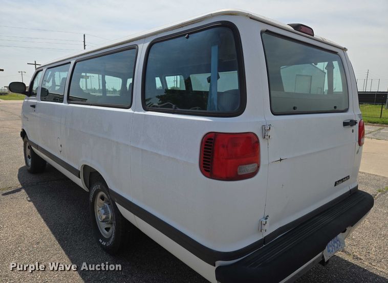 image for item EN8076 1998 Dodge Ram Wagon 3500 van