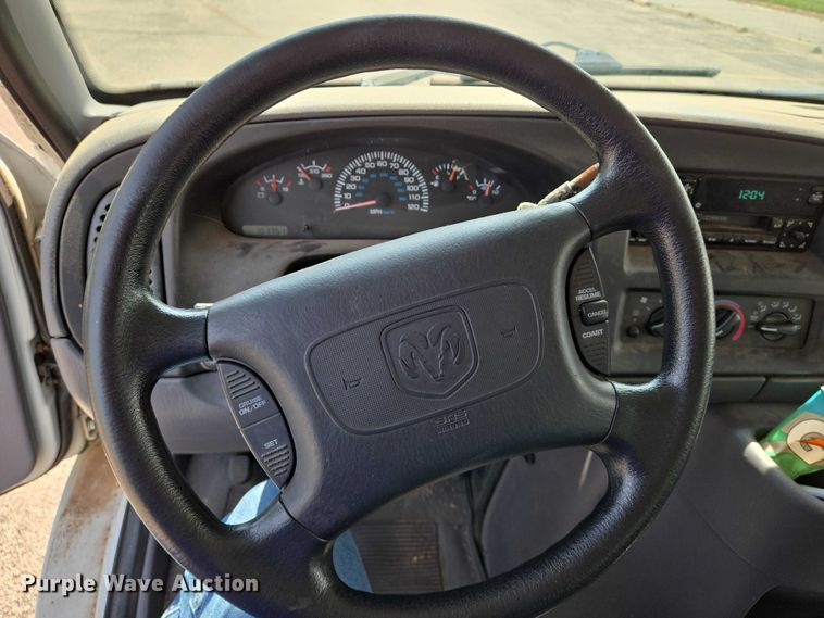 image for item EN8076 1998 Dodge Ram Wagon 3500 van