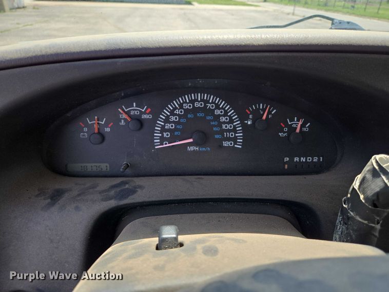 image for item EN8076 1998 Dodge Ram Wagon 3500 van