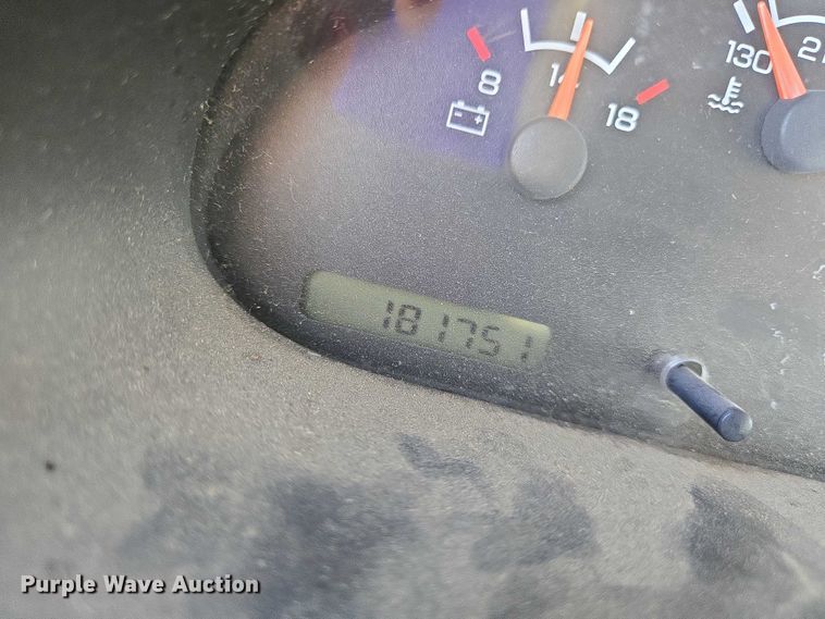 image for item EN8076 1998 Dodge Ram Wagon 3500 van