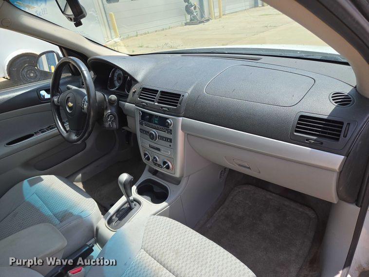 image for item EN8079 2008 Chevrolet Cobalt LT 