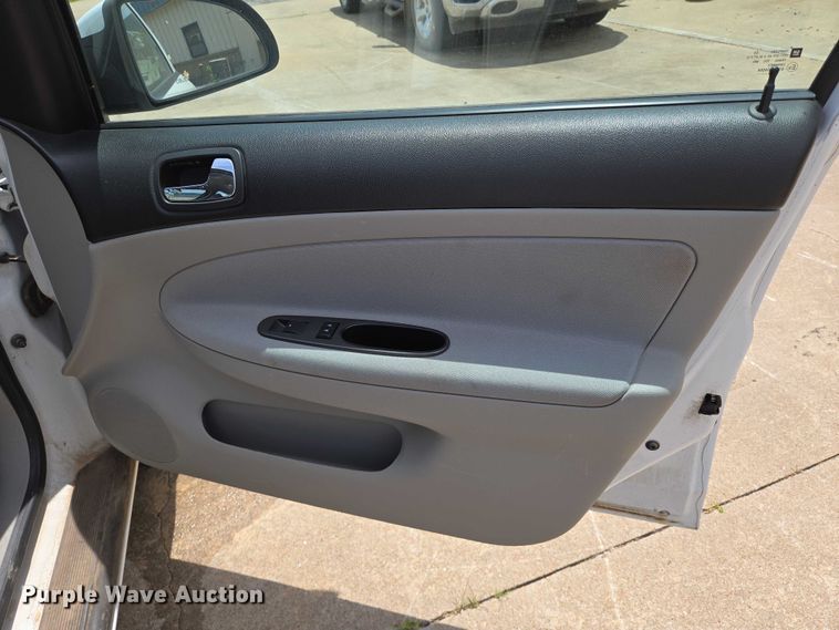 image for item EN8080 2008 Chevrolet Cobalt 