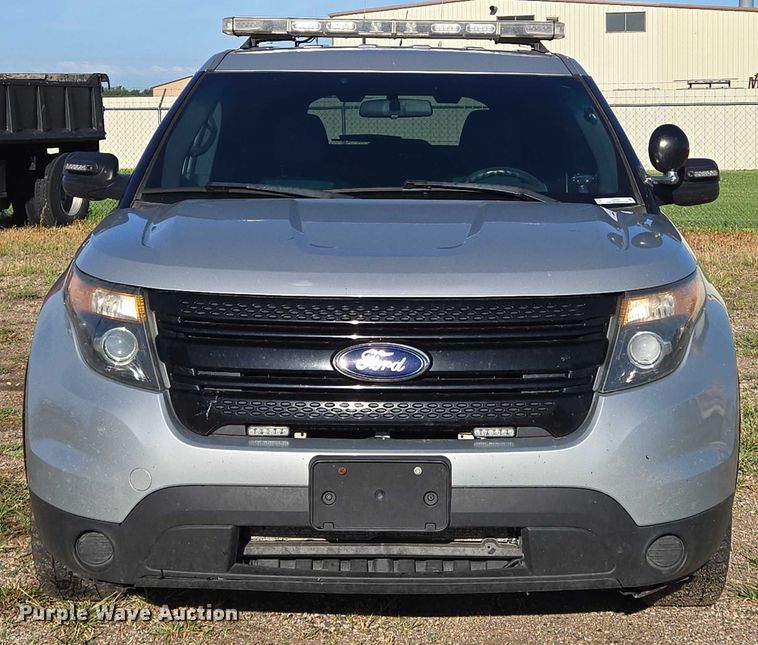 image for item EN8207 2013 Ford Explorer Police Interceptor SUV