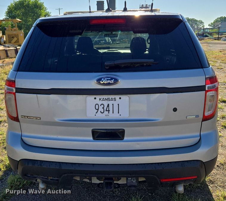 image for item EN8207 2013 Ford Explorer Police Interceptor SUV