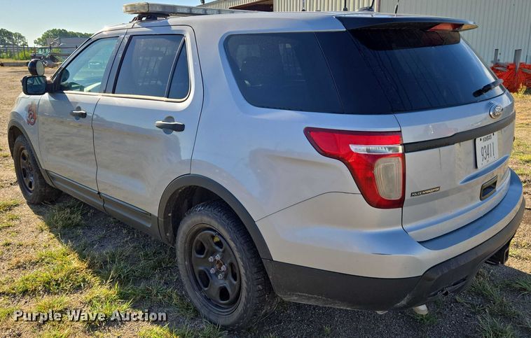 image for item EN8207 2013 Ford Explorer Police Interceptor SUV
