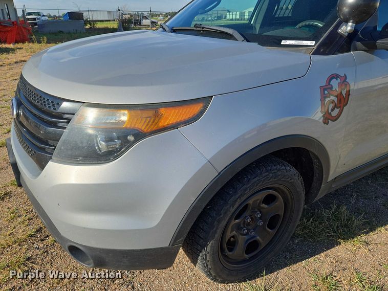 image for item EN8207 2013 Ford Explorer Police Interceptor SUV