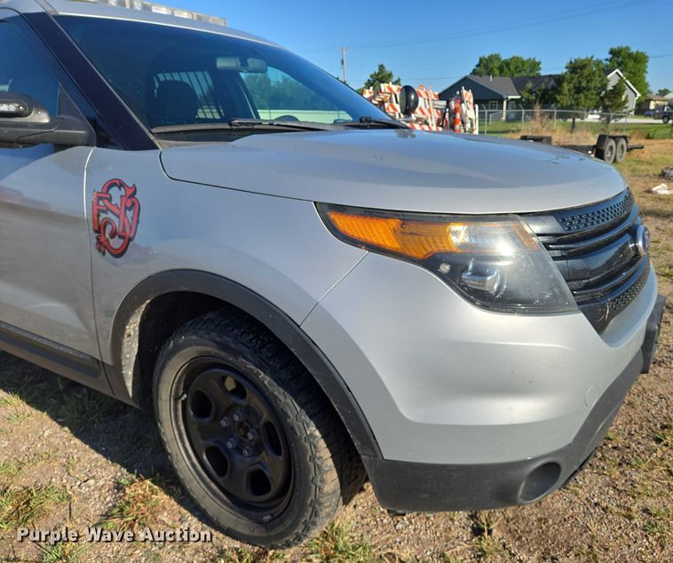 image for item EN8207 2013 Ford Explorer Police Interceptor SUV