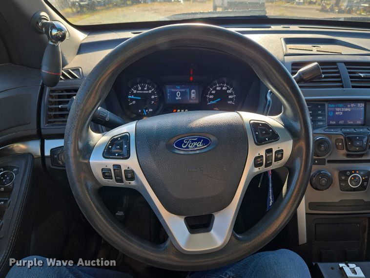 image for item EN8207 2013 Ford Explorer Police Interceptor SUV