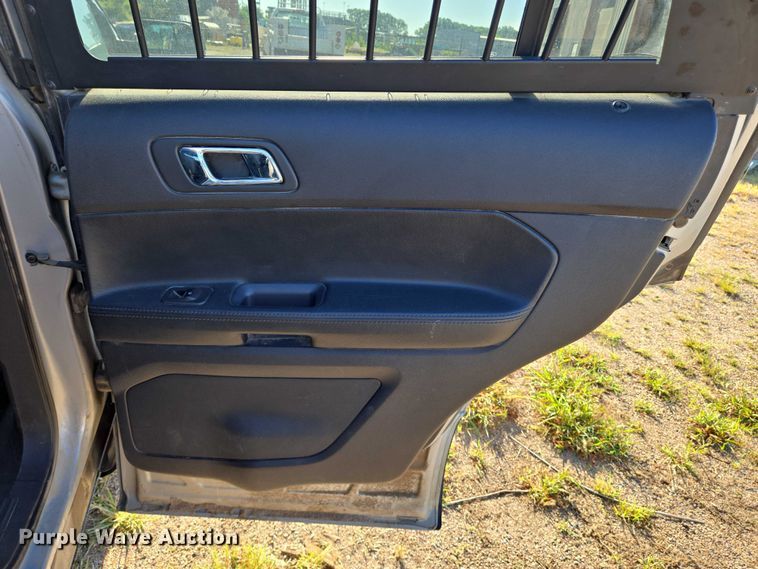 image for item EN8207 2013 Ford Explorer Police Interceptor SUV