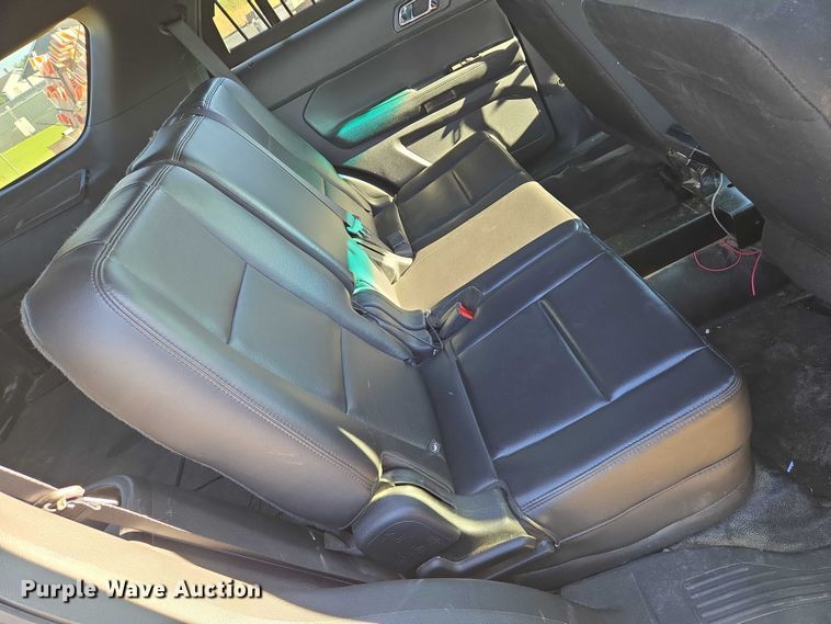 image for item EN8207 2013 Ford Explorer Police Interceptor SUV