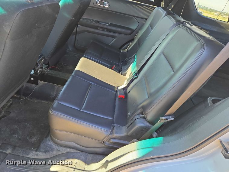 image for item EN8207 2013 Ford Explorer Police Interceptor SUV