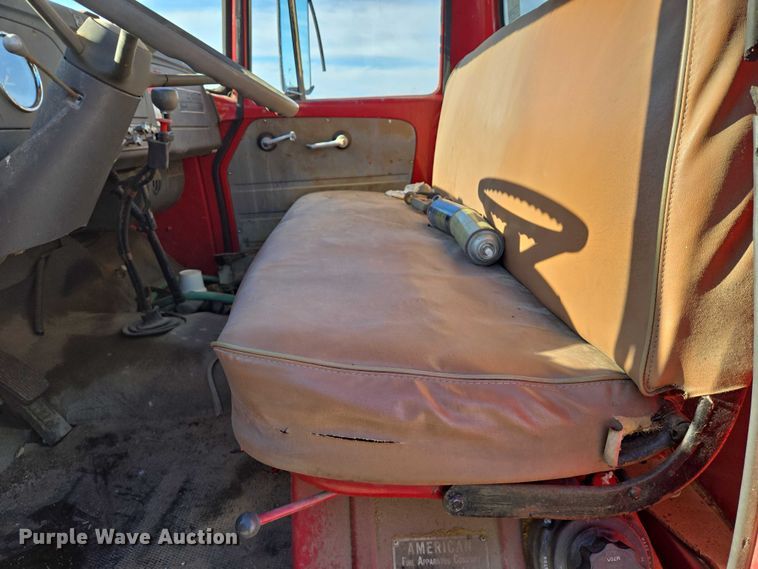 image for item EN8208 International 1600 tank truck