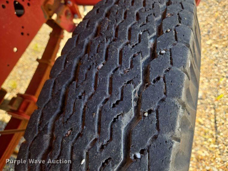 image for item EN8208 International 1600 tank truck