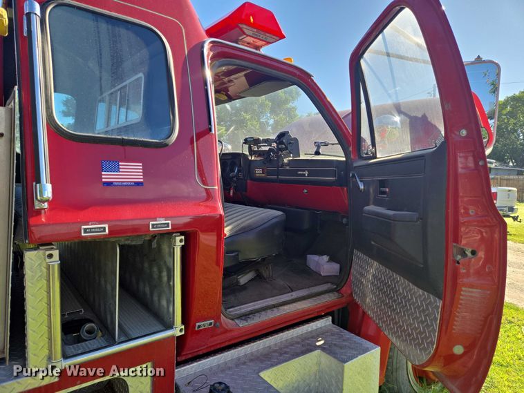 image for item EN8209 1990 Chevrolet C70 pumper fire truck