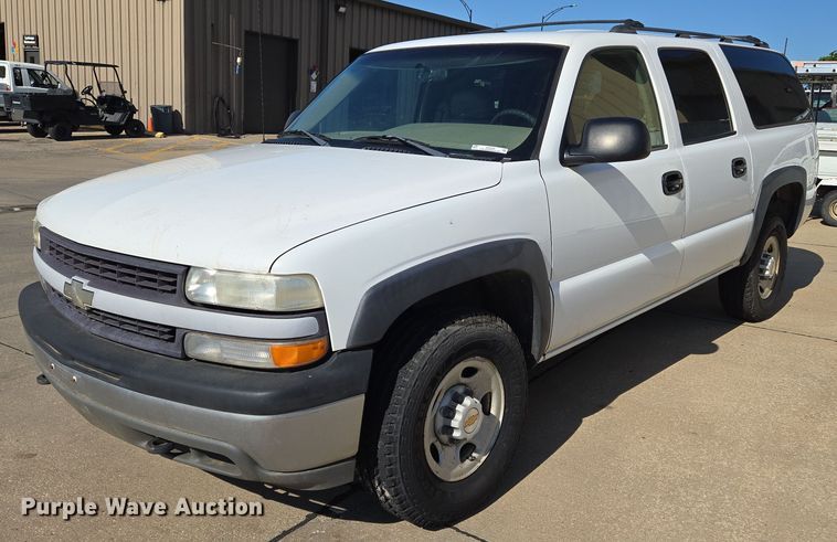 image for item EN8230 2001 Chevrolet  Suburban K2500 SUV