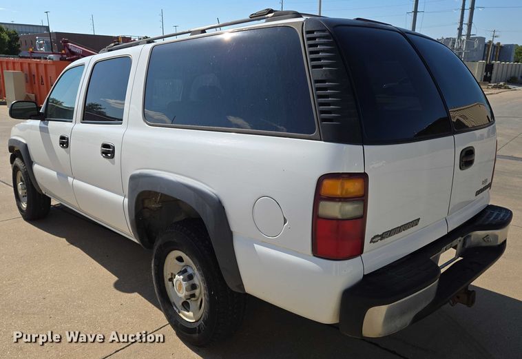 image for item EN8230 2001 Chevrolet  Suburban K2500 SUV