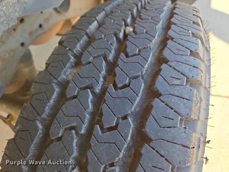 image for item EN8230 2001 Chevrolet  Suburban K2500 SUV