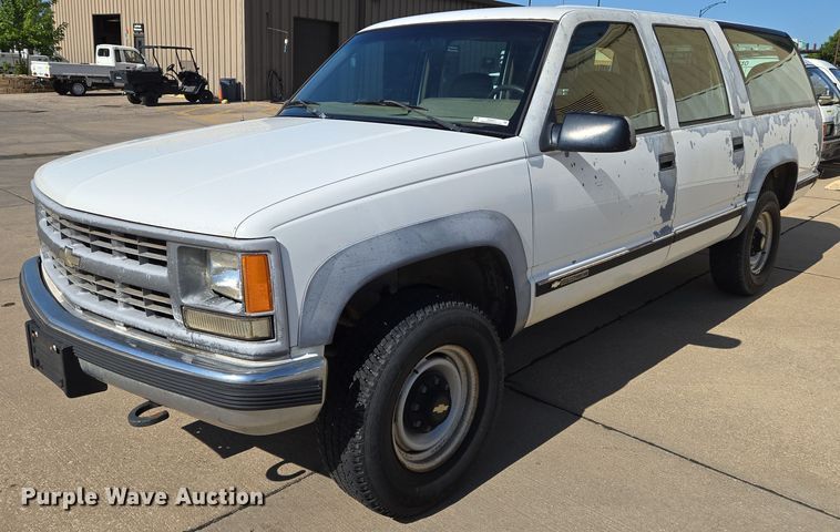 image for item EN8231 1994 Chevrolet  Suburban K2500 SUV