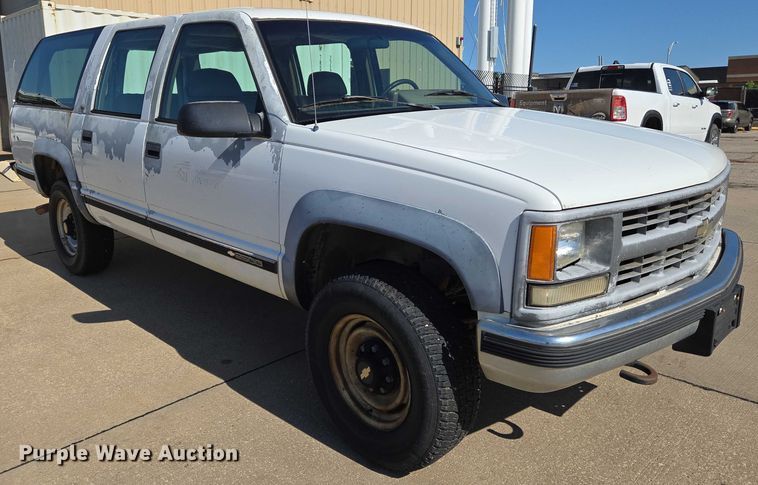 image for item EN8231 1994 Chevrolet  Suburban K2500 SUV