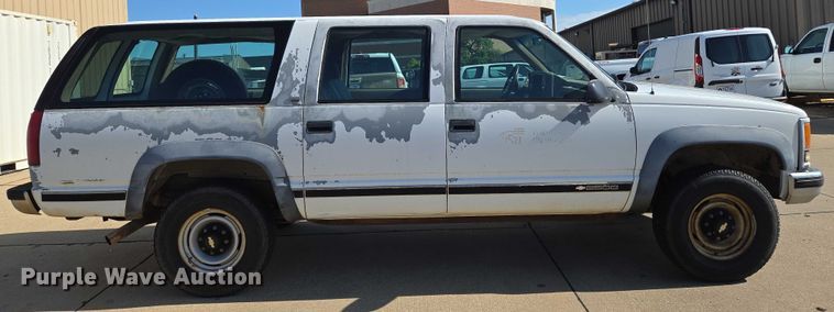 image for item EN8231 1994 Chevrolet  Suburban K2500 SUV