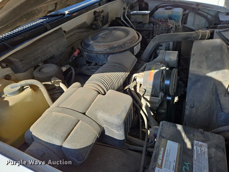 image for item EN8231 1994 Chevrolet  Suburban K2500 SUV