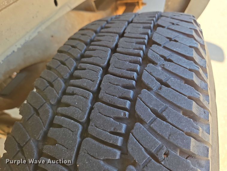 image for item EN8231 1994 Chevrolet  Suburban K2500 SUV