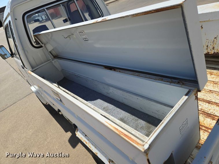 image for item EN8232 1994 Daihatsu Hijet mini truck