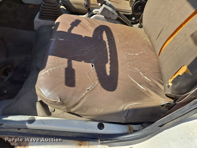 image for item EN8232 1994 Daihatsu Hijet mini truck