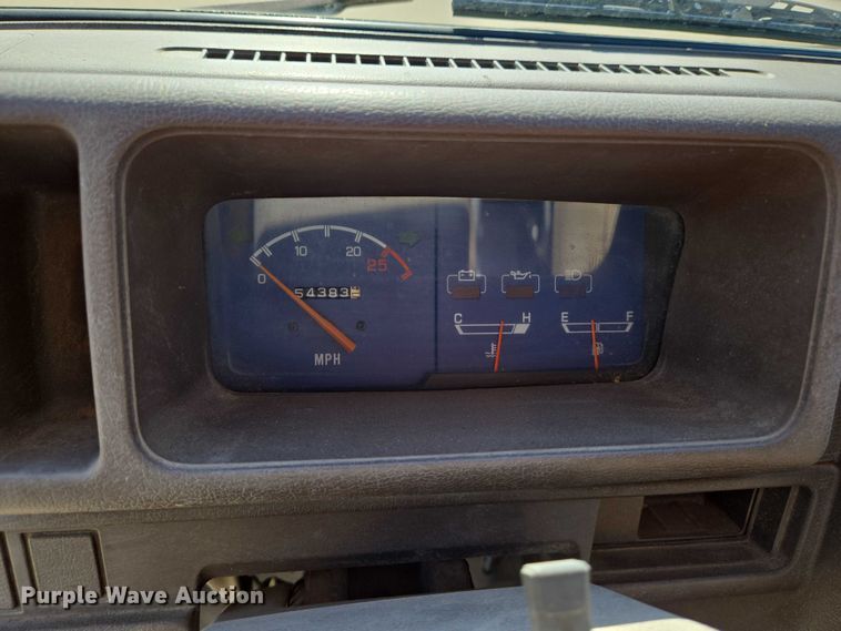 image for item EN8232 1994 Daihatsu Hijet mini truck