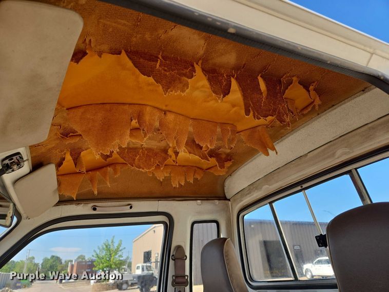 image for item EN8232 1994 Daihatsu Hijet mini truck