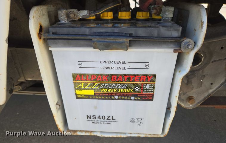 image for item EN8233 1993 Daihatsu Hijet mini truck