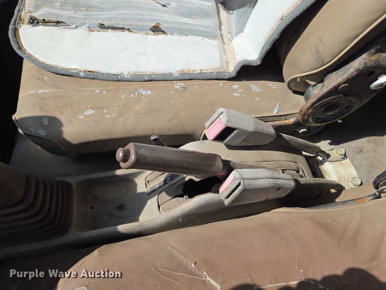 image for item EN8233 1993 Daihatsu Hijet mini truck