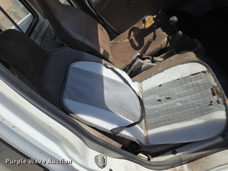 image for item EN8233 1993 Daihatsu Hijet mini truck