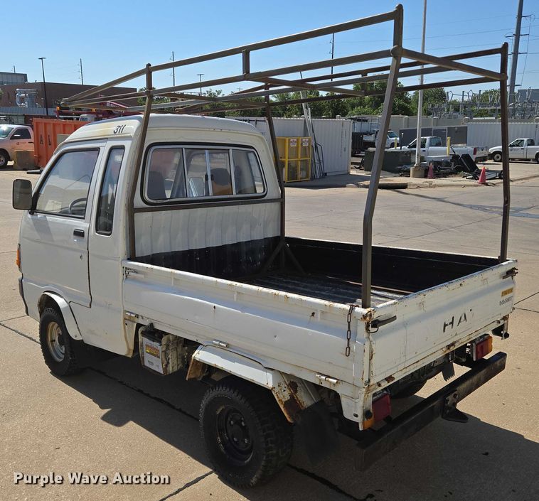 image for item EN8234 1996 Daihatsu Hijet mini truck