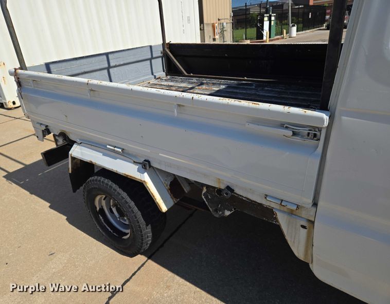 image for item EN8234 1996 Daihatsu Hijet mini truck