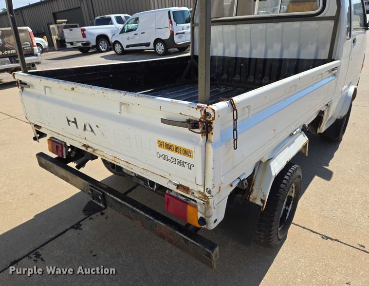 image for item EN8234 1996 Daihatsu Hijet mini truck